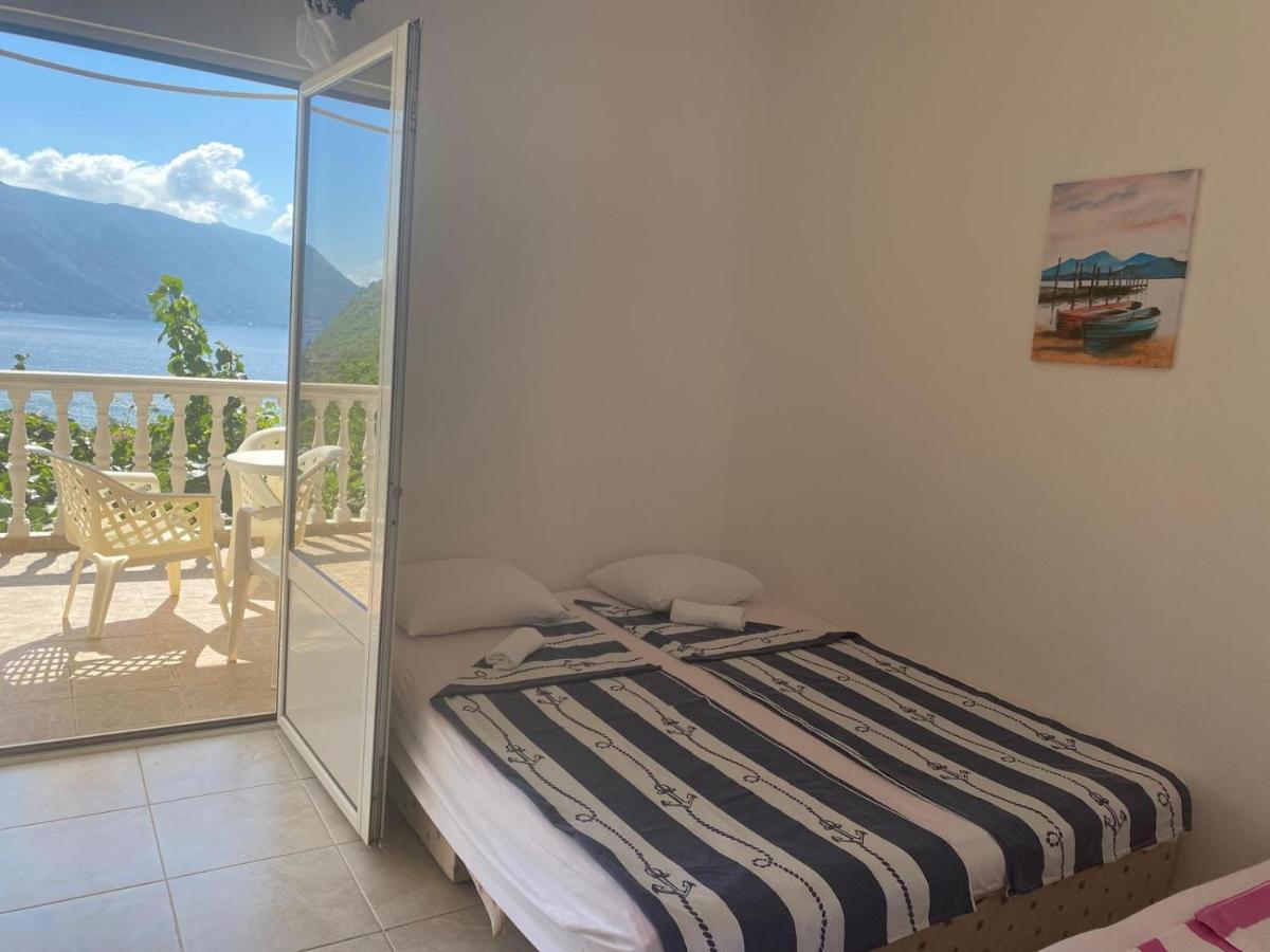 L & D Panorama Apartmani Рисан Экстерьер фото